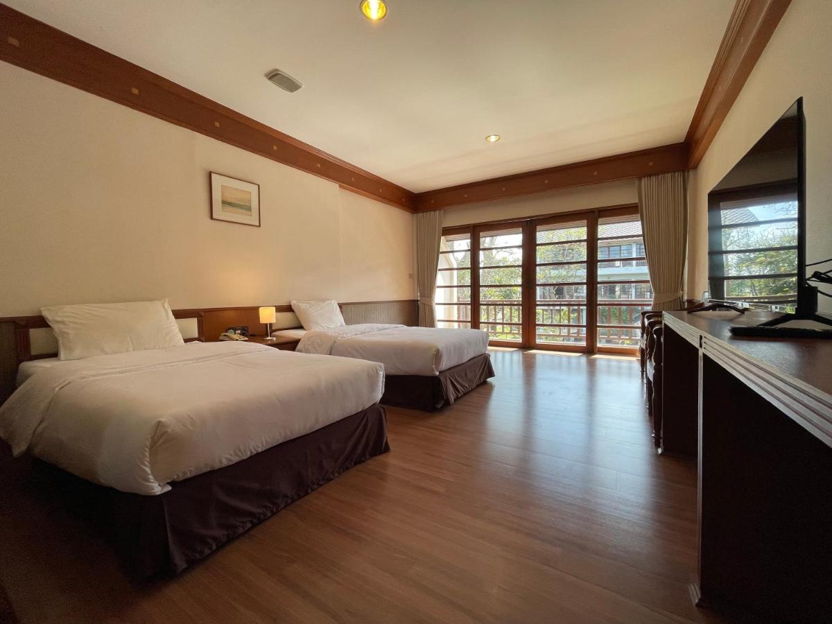 Korat Resort Hotel Накхонратчасима Экстерьер фото